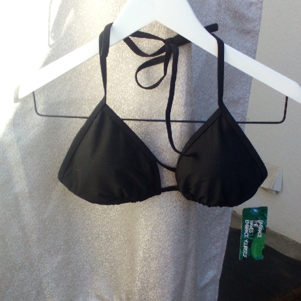 NWT! Black Triangle Top Bikini